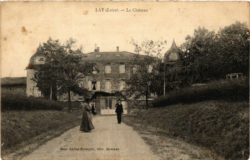 Carte postale ancienne Lay - Le Chateau à Lay