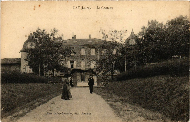 Carte postale ancienne Lay - Le Chateau à Lay