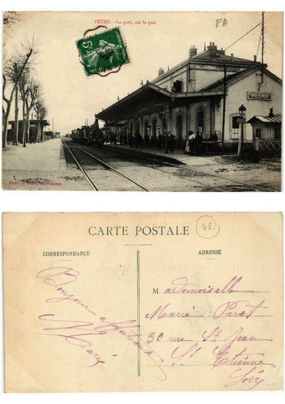 Carte postale ancienne Feurs La Gare sur le quai à Feurs