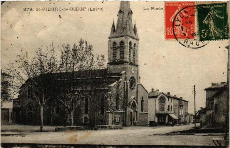 Carte postale ancienne Saint-Pierre-de-Boeuf - La Place .. à Saint-Pierre-de-Boeuf