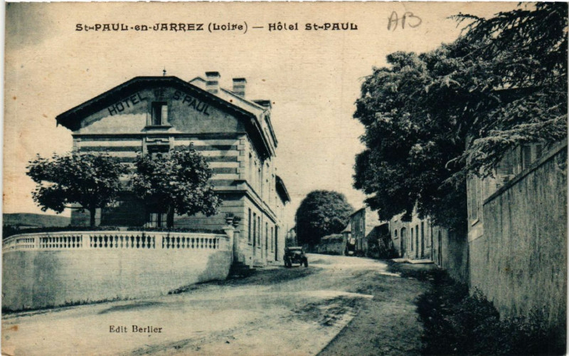 Carte postale ancienne Saint-Paul-en-Jarez - Hotel Saint-Paul à Saint-Paul-en-Jarez