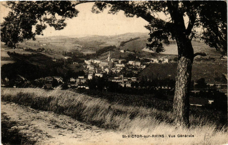 Carte postale ancienne Saint-Victor-sur-Rhins - Vue Générale à Saint-Victor-sur-Rhins