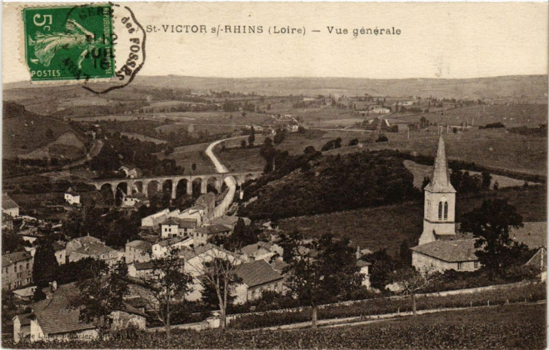 Carte postale ancienne Saint-Victor-sur-Rhins - Vue générale à Saint-Victor-sur-Rhins