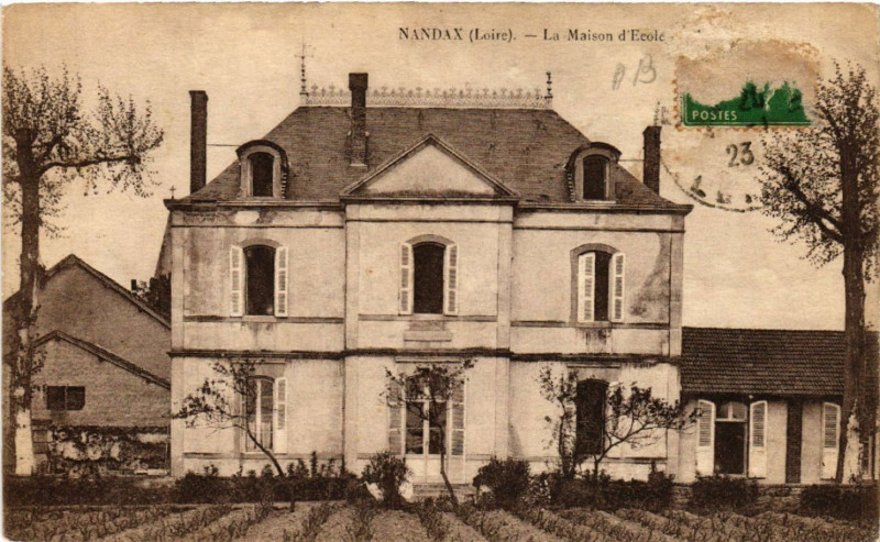 Carte postale ancienne Nandax - La Maison d'Ecole à Nandax