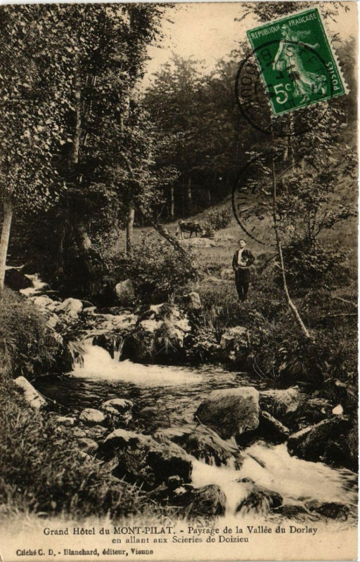 Carte postale ancienne Mont-Pilat - Paysage de la Vallée du Dorlay à Lay