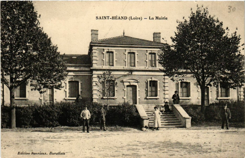 Carte postale ancienne Saint-Heand - La Mairie à Saint-Héand
