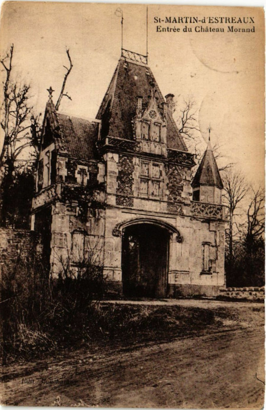Carte postale ancienne Saint-Martin d'Estreaux - Entrée du Chateau Morand à Saint-Martin-d'Estréaux