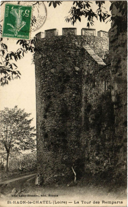 Carte postale ancienne Saint-Haon-le-Chatel - La Tour des Remparts à Saint-Haon-le-Châtel