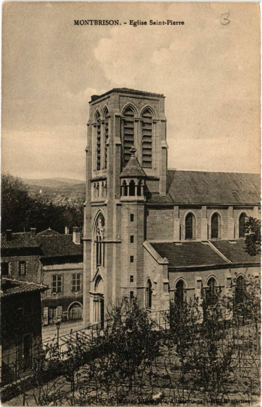 Carte postale ancienne Montbrison - Eglise St-Pierre à Montbrison