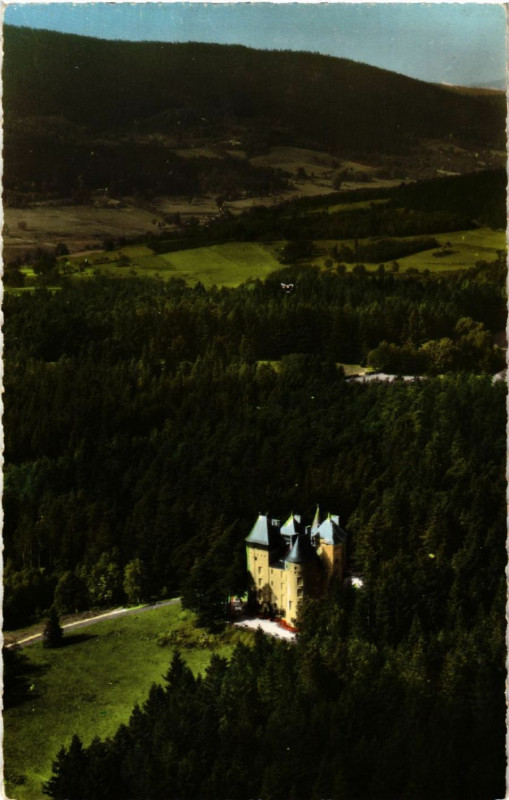 Carte postale ancienne Noiretable alt 722 m - Le Chateau de la Croix de Guirande à Noirétable