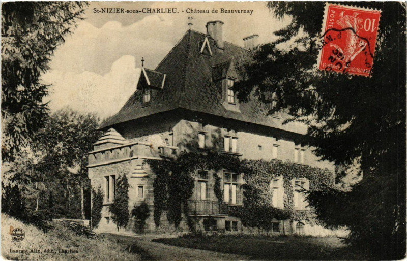 Carte postale ancienne St-Nizier-sous-Charlieu - Chateau de Beauvernay à Charlieu