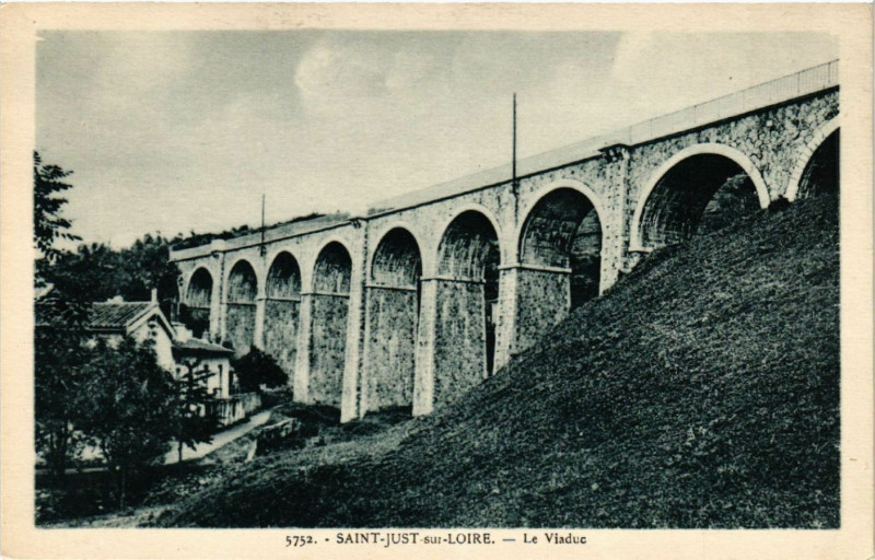Carte postale ancienne Saint-Just-sur-Loire - Le Viaduc