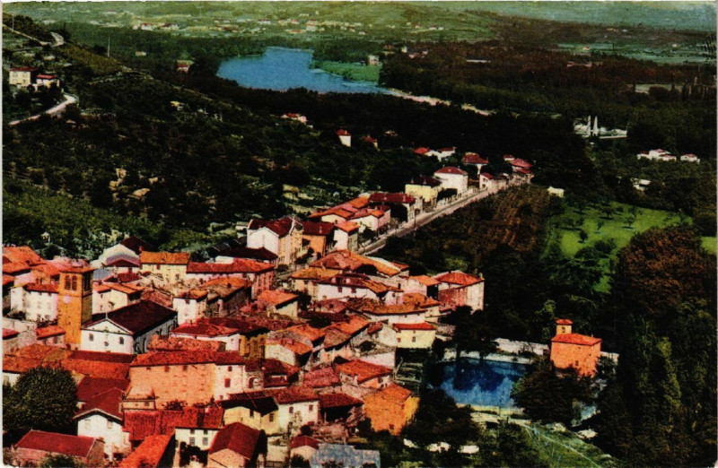 Carte postale ancienne Chavanay - Le Village et le Rhone à Chavanay