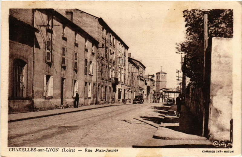 Carte postale ancienne Chazelles-sur-Lyon - Rue Jean-Jaurés à Chazelles-sur-Lyon