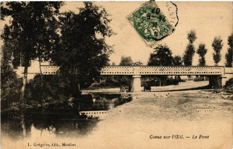 Carte postale ancienne Cosne sur l'OEil - Le Pont