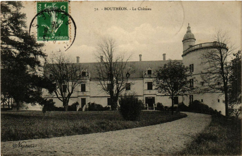 Carte postale ancienne Boutheon - Le Chateau