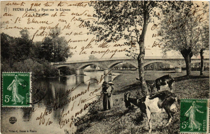 Carte postale ancienne Feurs - Pont sur le Lignon a Naconne à Feurs