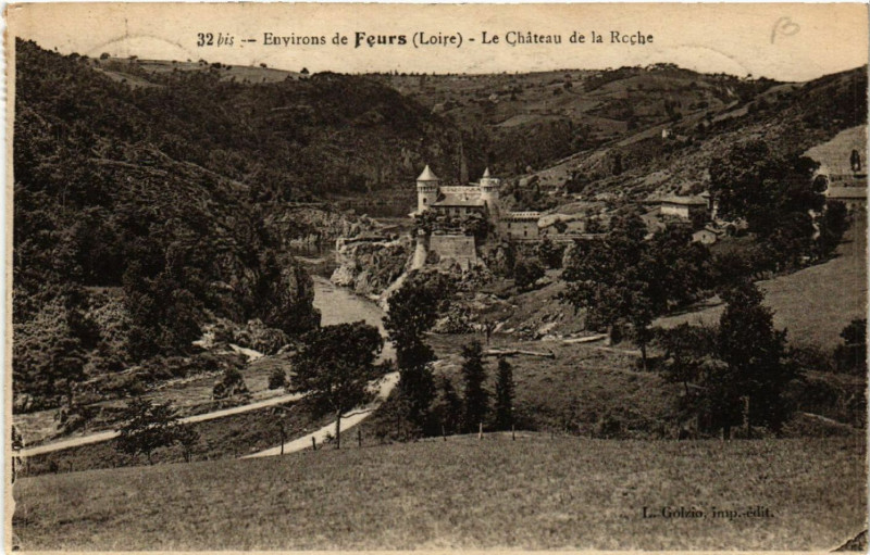 Carte postale ancienne Environs de Feurs - Le Chateau de la Roche à Feurs