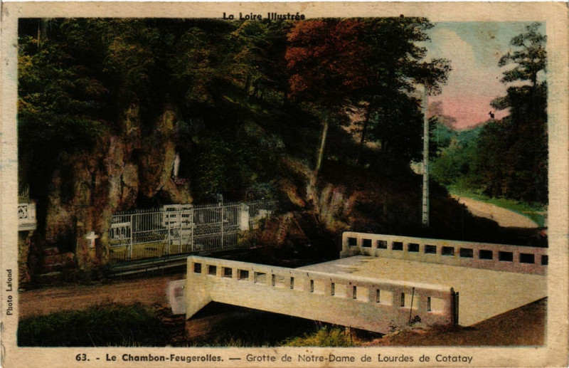 Carte postale ancienne Le Chambon-Feugerolles - Grotte de Notre-Dame de Lourdes de ..l au Chambon-Feugerolles
