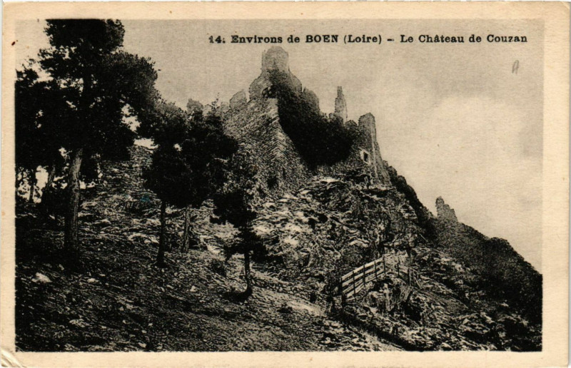 Carte postale ancienne Environs de Boen - Le Chateau de Couzan