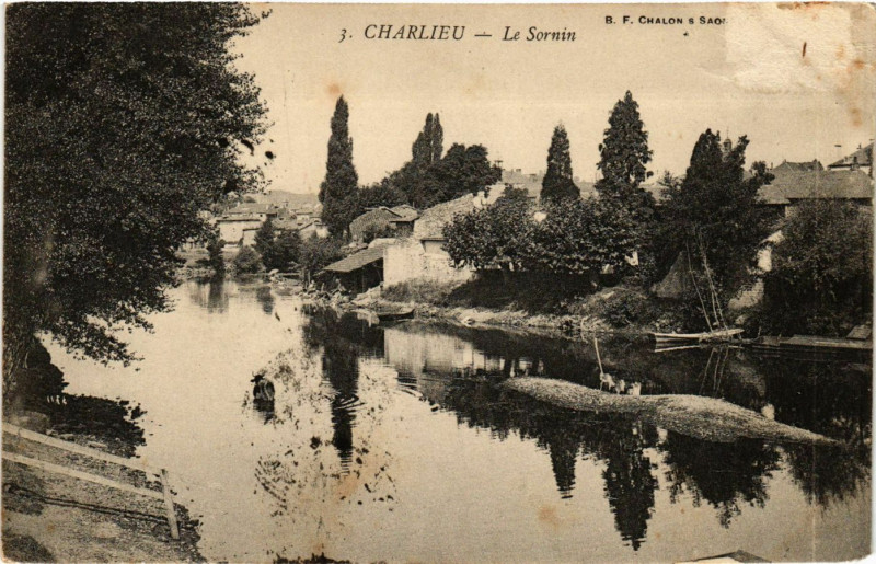 Carte postale ancienne Charlieu - Le Sornin à Charlieu