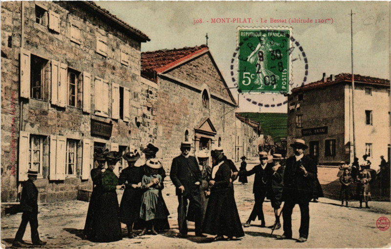 Carte postale ancienne Mont-Pilat - Le Bessat (altitude 1201 m) au Bessat