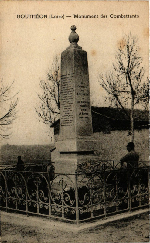 Carte postale ancienne Boutheon - Monument des Combattants