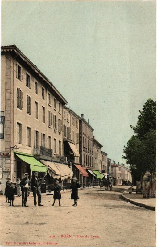 Carte postale ancienne Boen - Rue de Lyon