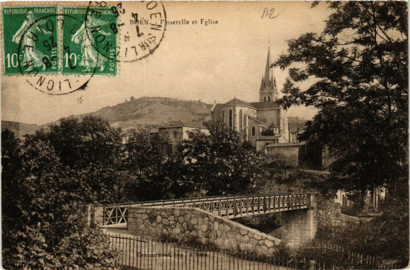 Carte postale ancienne Boen - Passerelle et Eglise