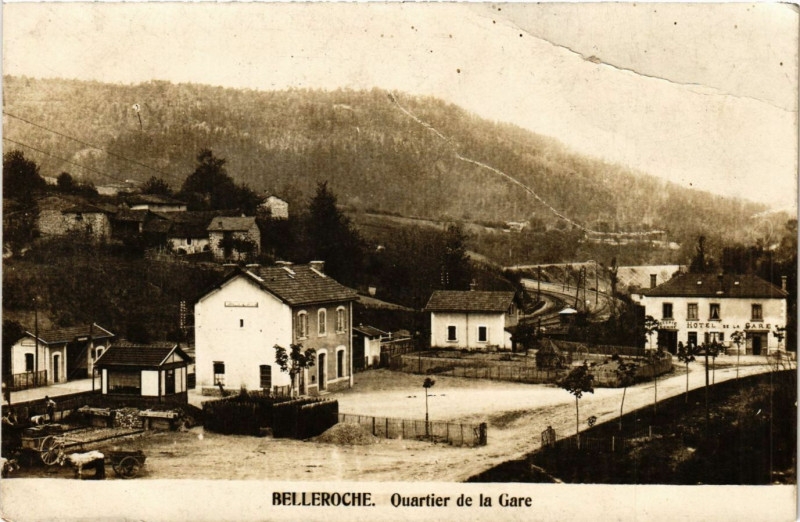 Carte postale ancienne Belleroche - Quartier de la Gare à Belleroche