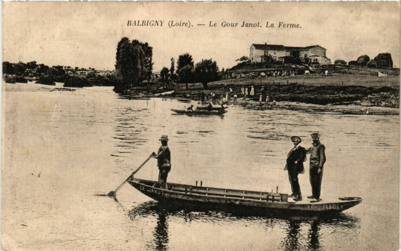 Carte postale ancienne Balbigny - Le Cour Janot La Ferme à Balbigny