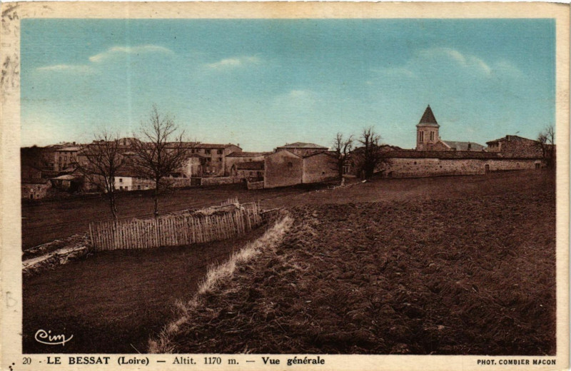 Carte postale ancienne Le Bessat - Altit. 1170 m - Vue générale au Bessat