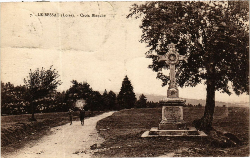 Carte postale ancienne Le Bessat - Croix Blanche au Bessat