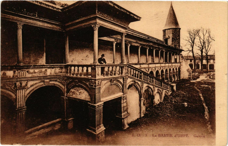 Carte postale ancienne La Bastie d'Urfe - Galerie
