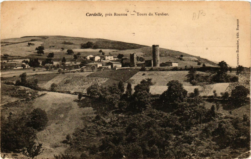 Carte postale ancienne Cordelle pres Roanne - Tours du Verdier à Cordelle