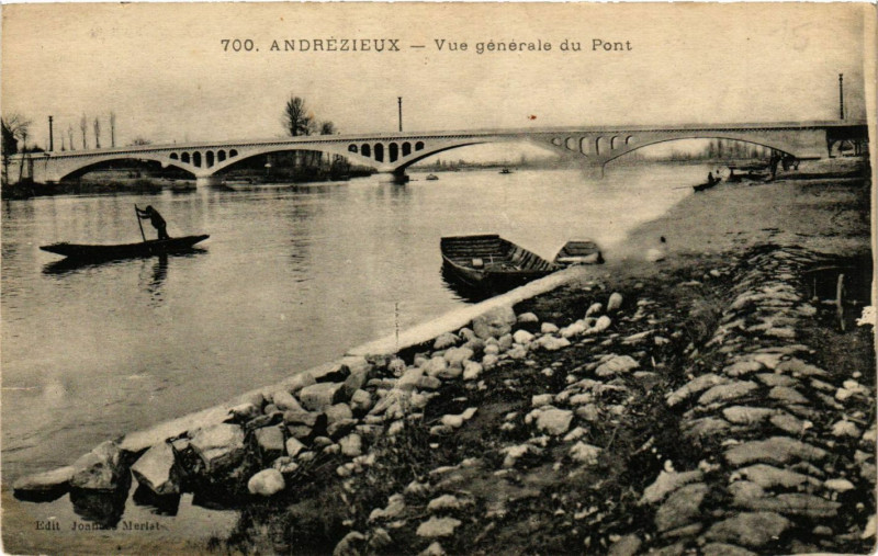 Carte postale ancienne Andrezieux - Vue générale du Pont