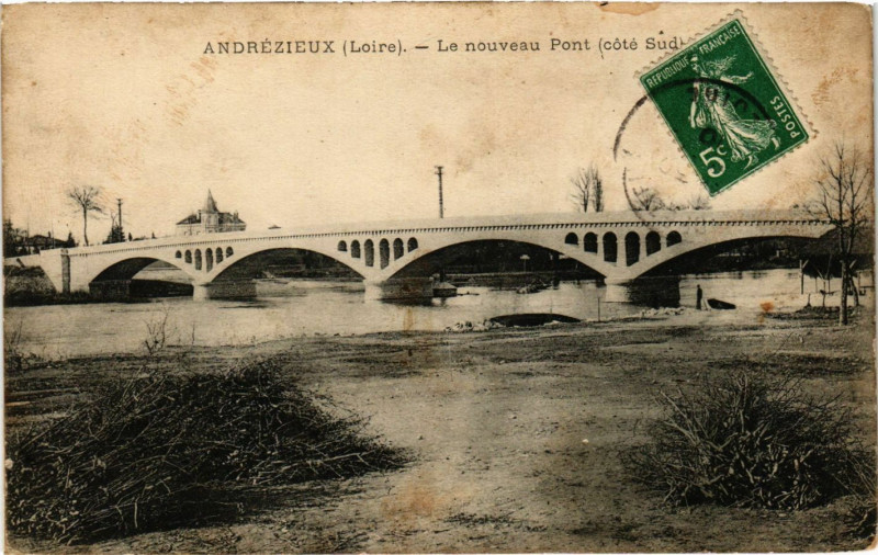 Carte postale ancienne Andrezieux - Le nouveau Pont (coté Sud)