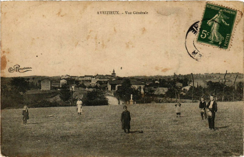 Carte postale ancienne Aveizieux - Vue Générale à Aveizieux