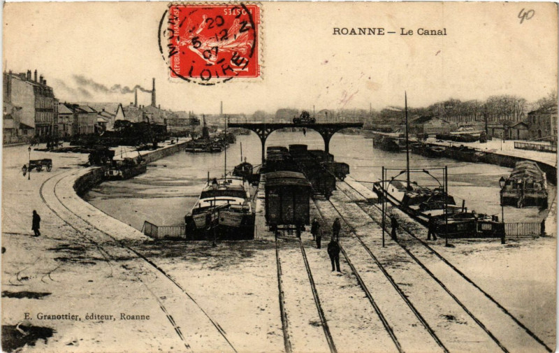 Carte postale ancienne Roanne Le Canal à Roanne