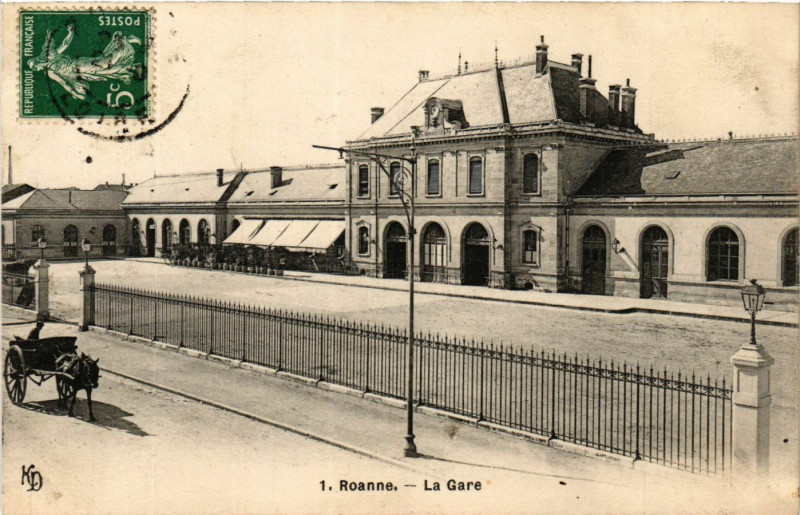 Carte postale ancienne Roanne La Gare à Roanne