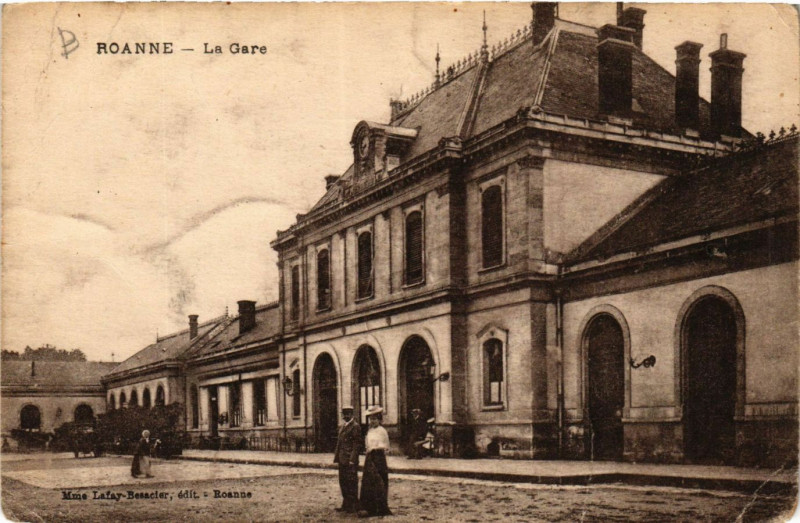 Carte postale ancienne Roanne La Gare à Roanne