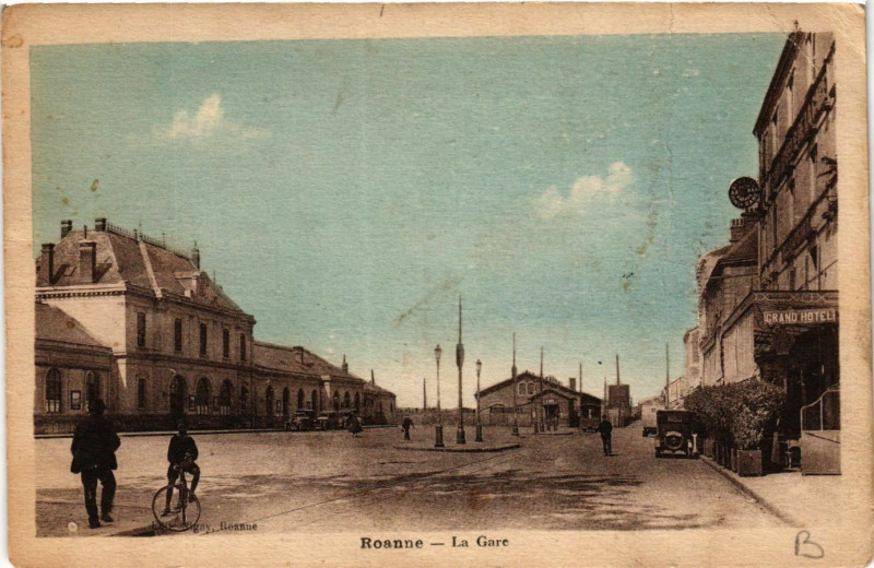 Carte postale ancienne Roanne La Gare à Roanne