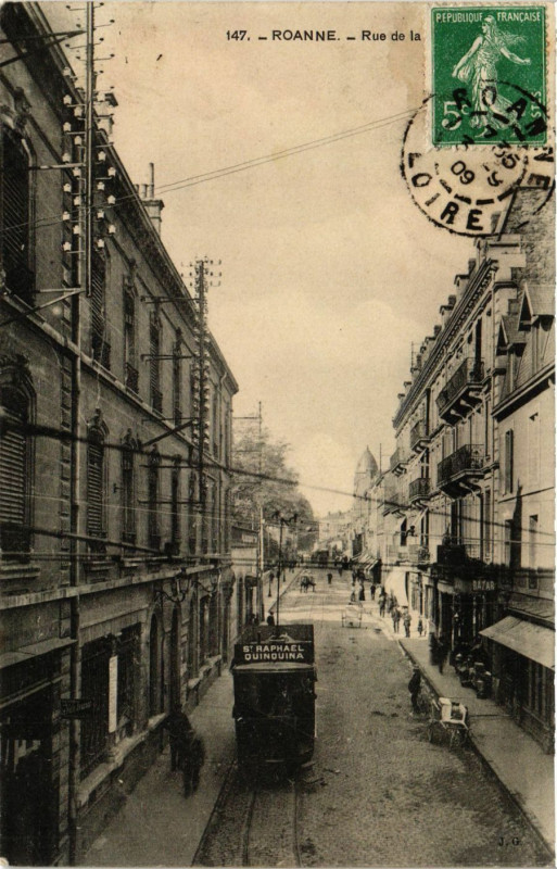 Carte postale ancienne Roanne Rue du Lycée à Roanne