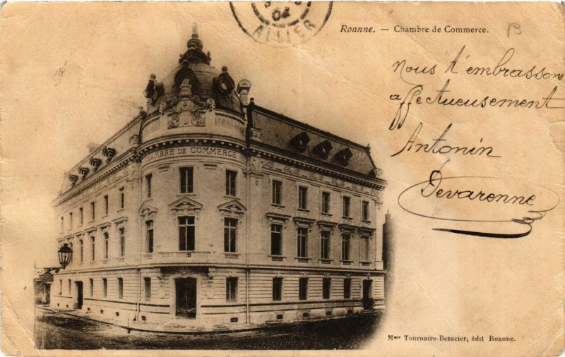 Carte postale ancienne Roanne Chambre de Commerce à Roanne