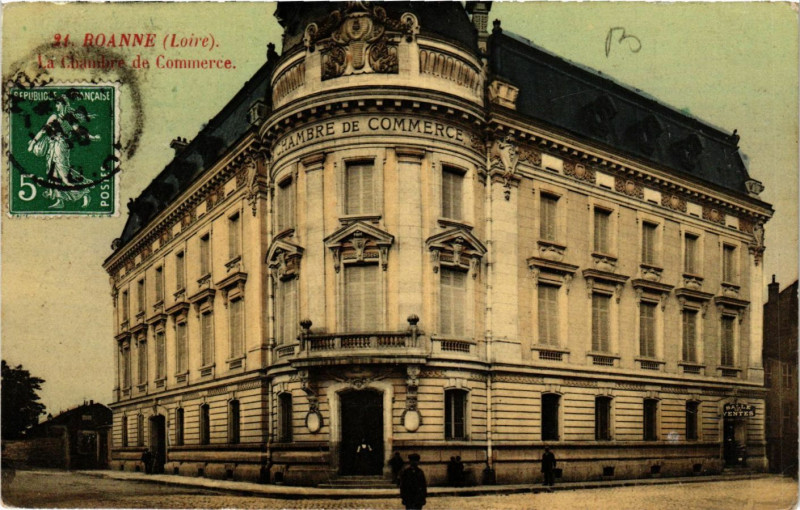 Carte postale ancienne Roanne Chambre de Commerce à Roanne
