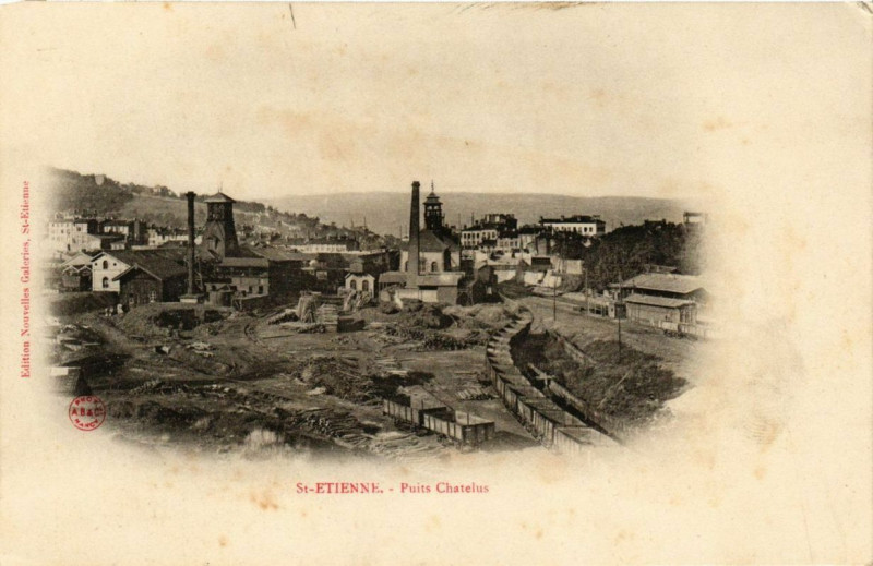 Carte postale ancienne St-Etienne Puits Chatelus à Châtelus