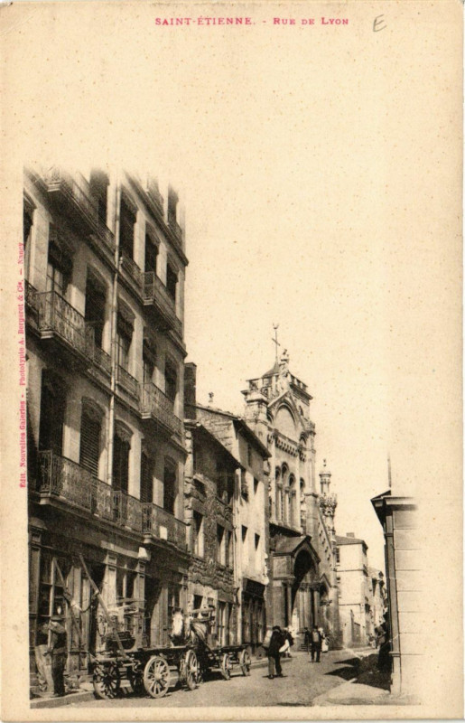 Carte postale ancienne Saint-Etienne Rue de Lyon `