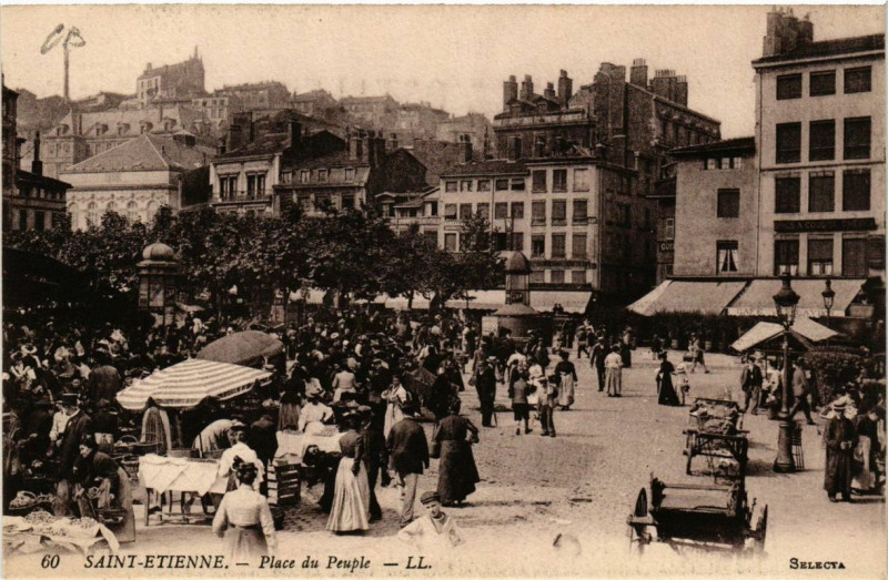 Carte postale ancienne Saint-Etienne Place du Peuple `