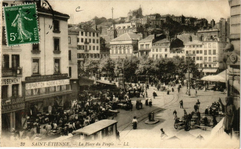 Carte postale ancienne Saint-Etienne La Place du Peuple