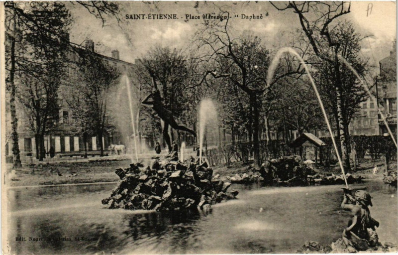 Carte postale ancienne Saint-Etienne Place Marengo Daphne